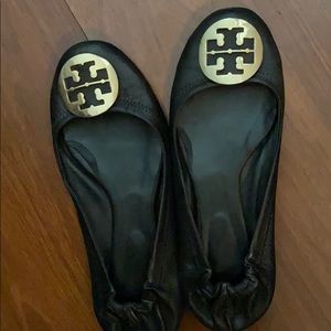 Tory Burch Sheepskin Smooth leather Gold-tone logo